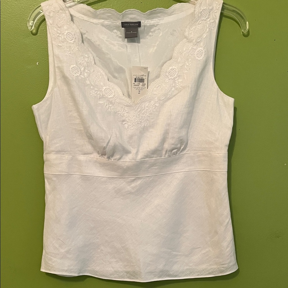 NWT Ann Taylor White Linen Embroidered Tank